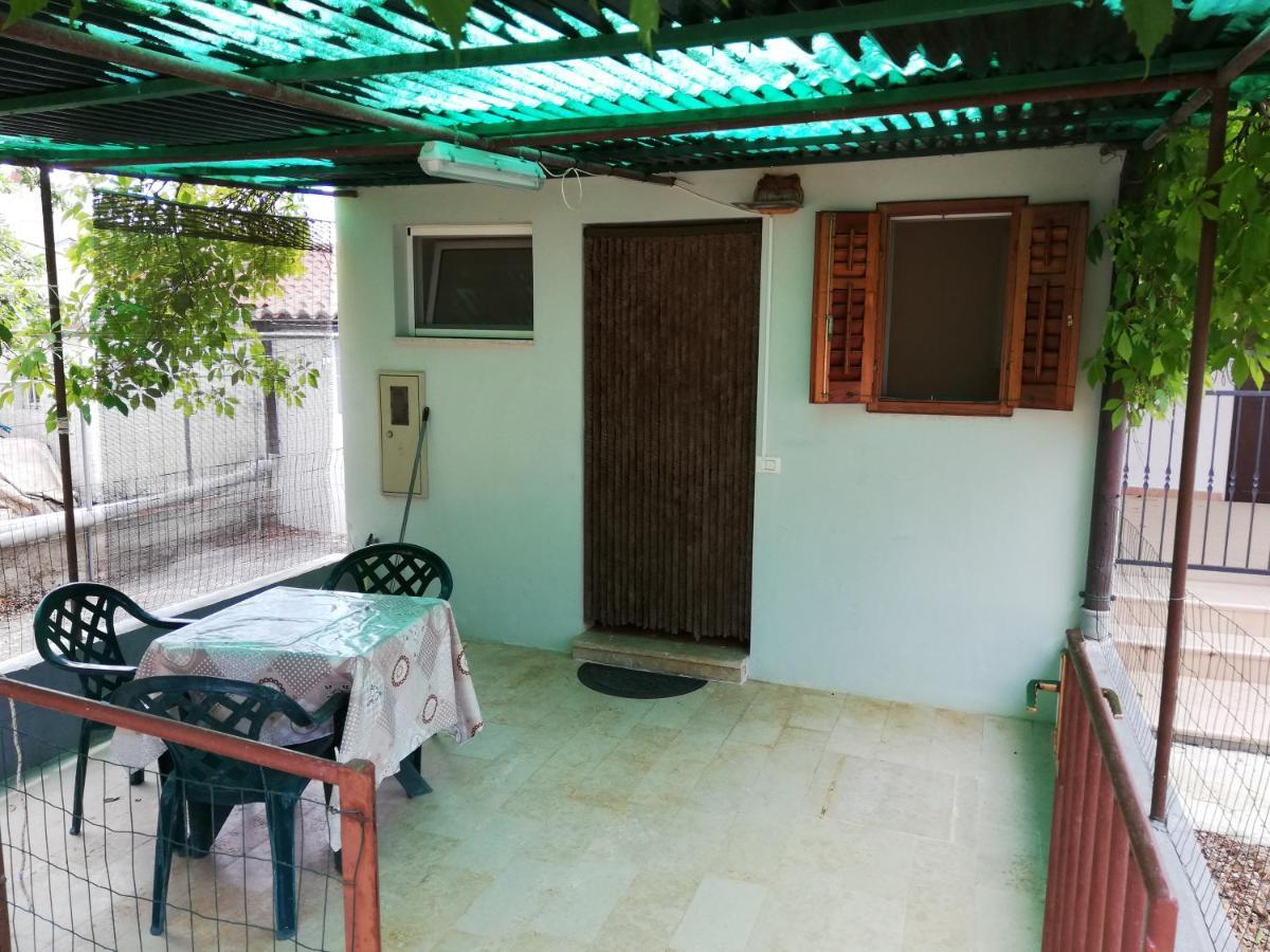Apartments Ana Pogana ปุนตาคริชา ภายนอก รูปภาพ