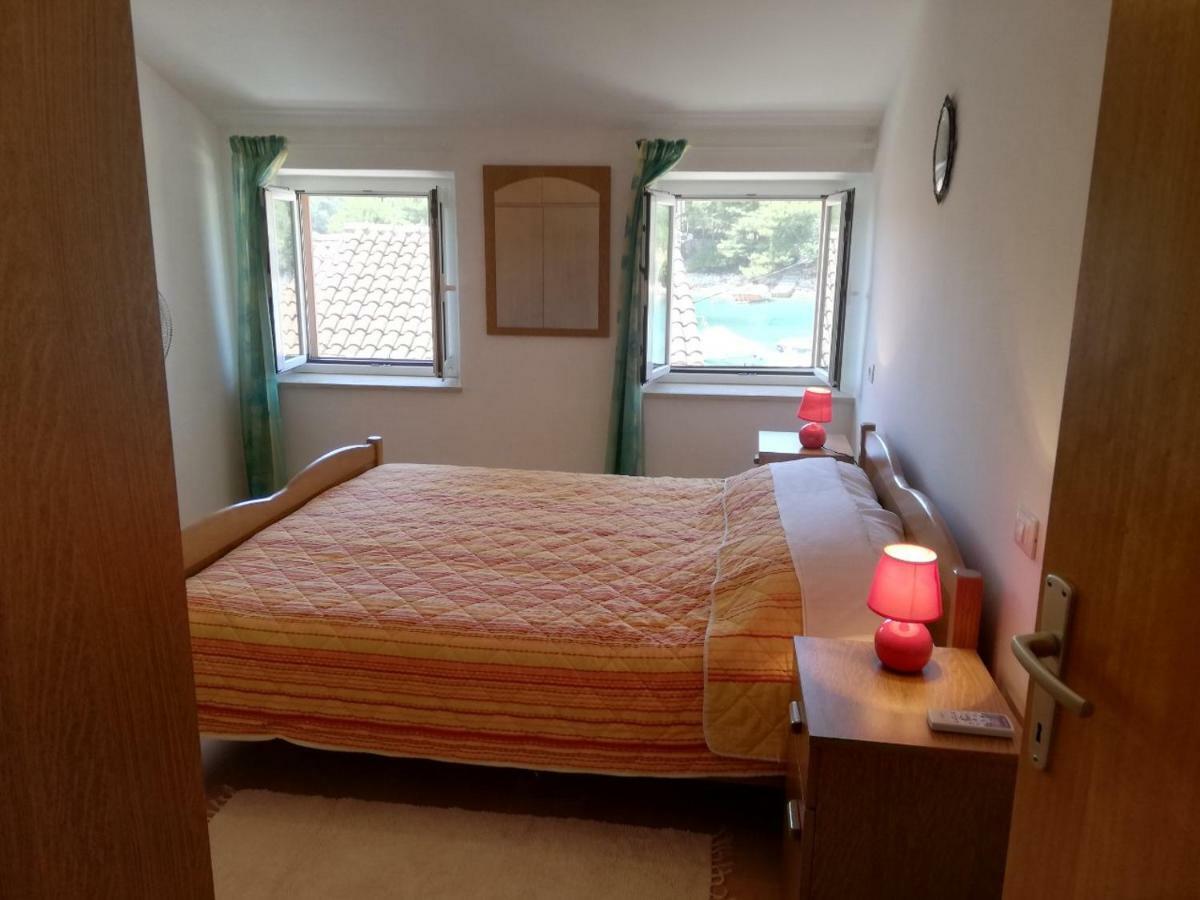 Apartments Ana Pogana ปุนตาคริชา ภายนอก รูปภาพ
